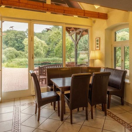 J1 Idyllisches Ferienhaus Mit Seeblick Julchendorf ภายนอก รูปภาพ
