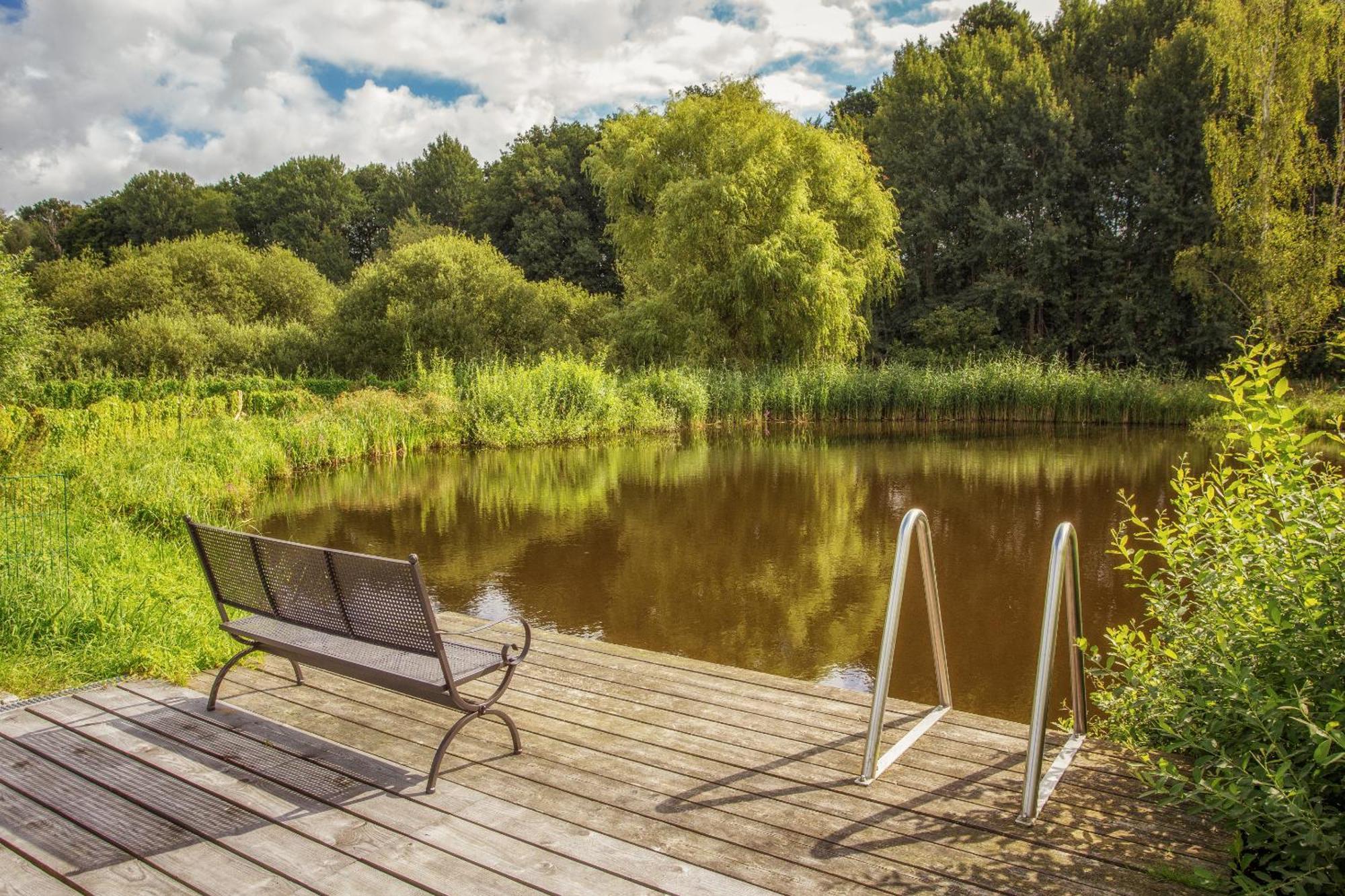 J1 Idyllisches Ferienhaus Mit Seeblick Julchendorf ภายนอก รูปภาพ