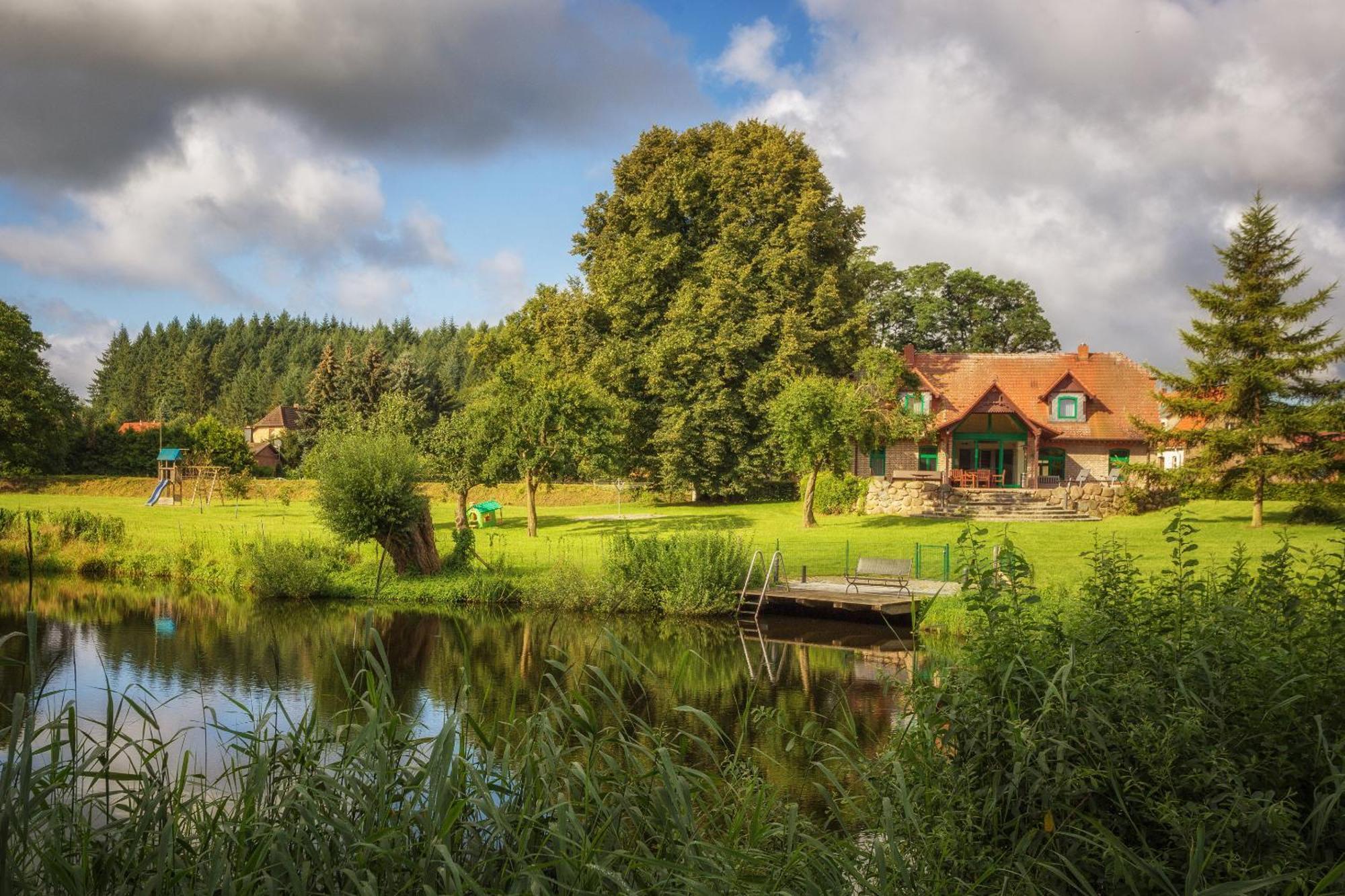 J1 Idyllisches Ferienhaus Mit Seeblick Julchendorf ภายนอก รูปภาพ