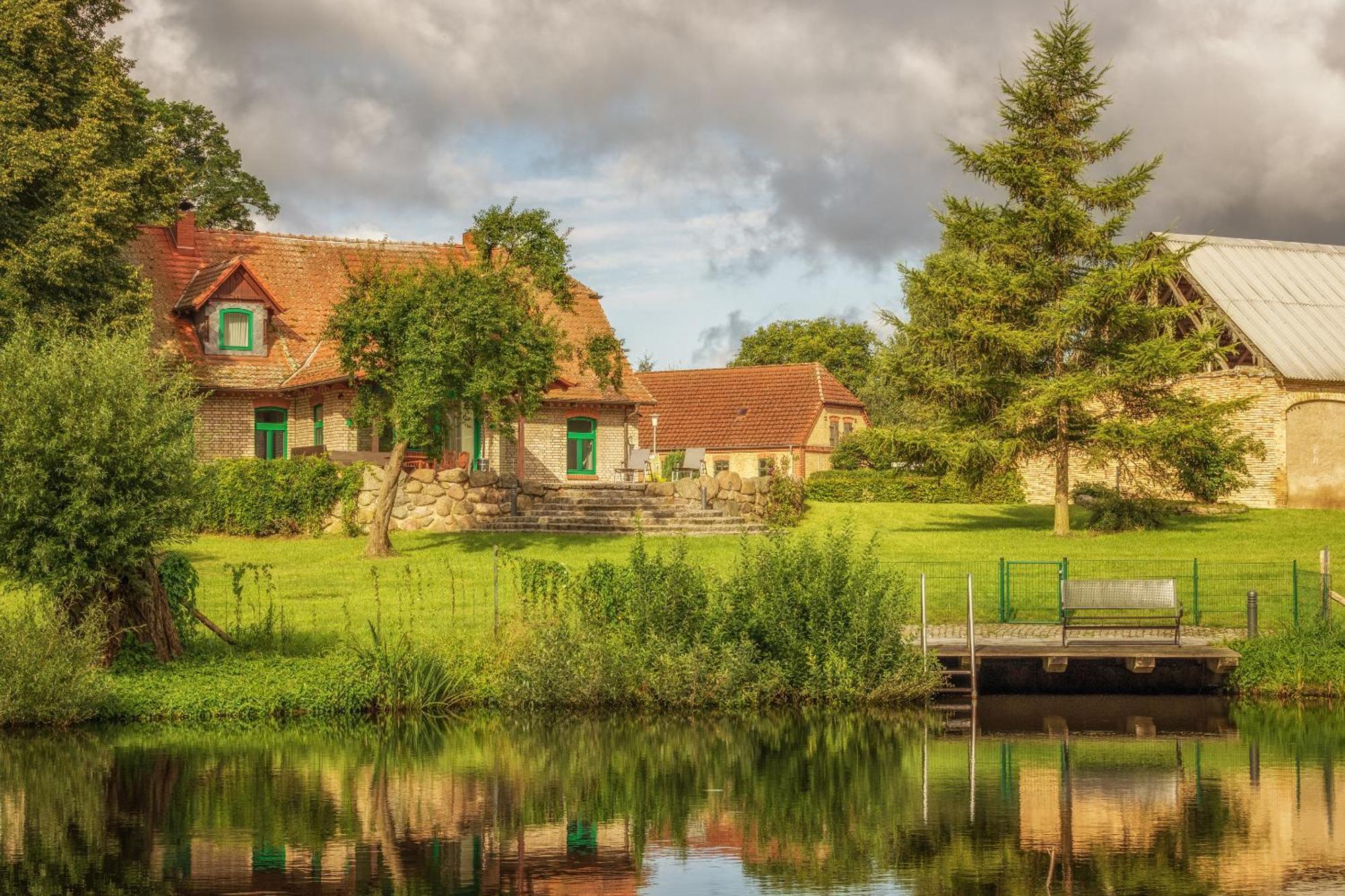 J1 Idyllisches Ferienhaus Mit Seeblick Julchendorf ภายนอก รูปภาพ