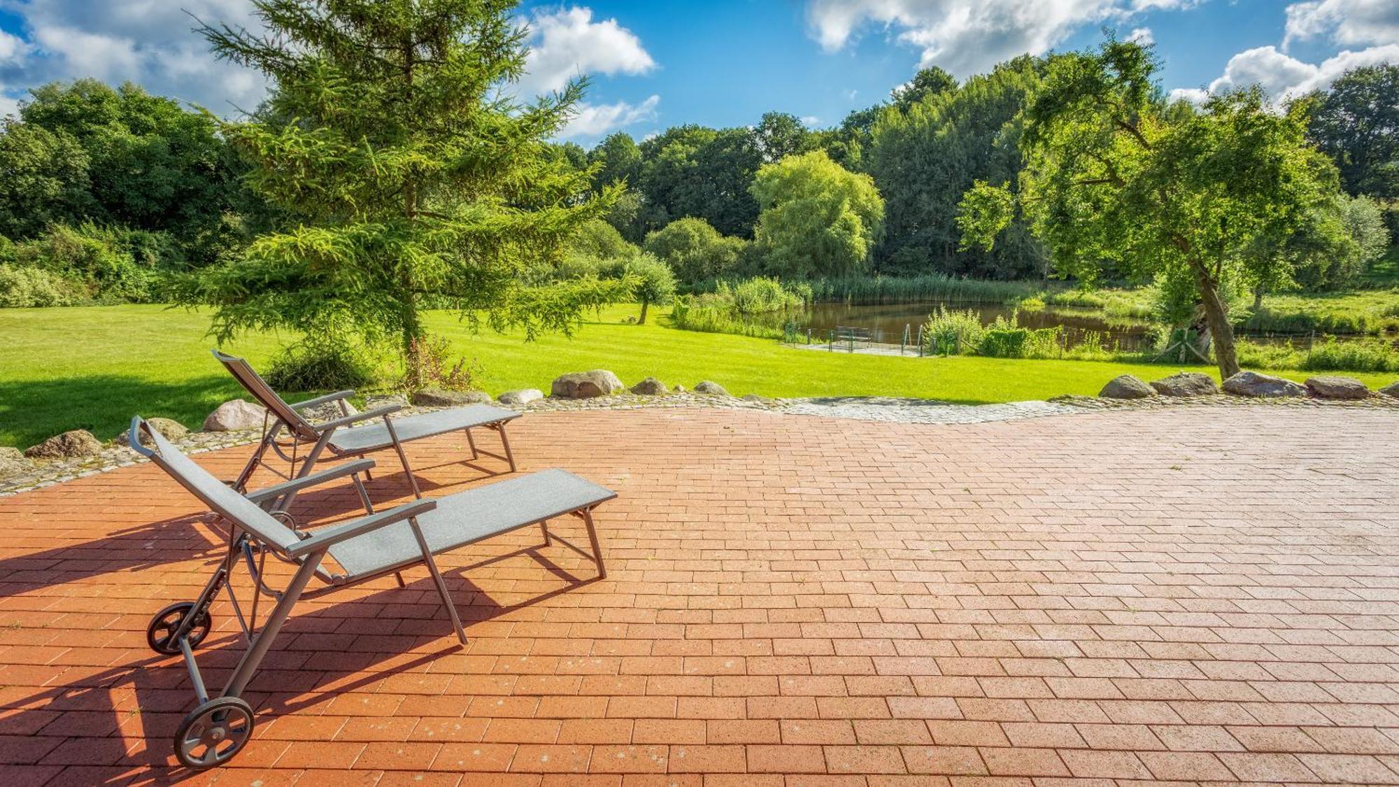 J1 Idyllisches Ferienhaus Mit Seeblick Julchendorf ภายนอก รูปภาพ