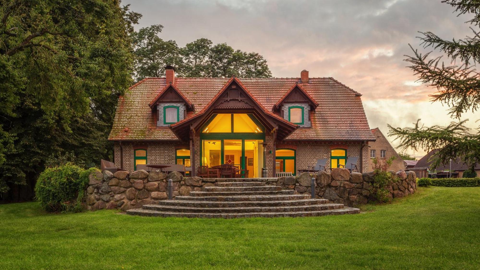 J1 Idyllisches Ferienhaus Mit Seeblick Julchendorf ภายนอก รูปภาพ